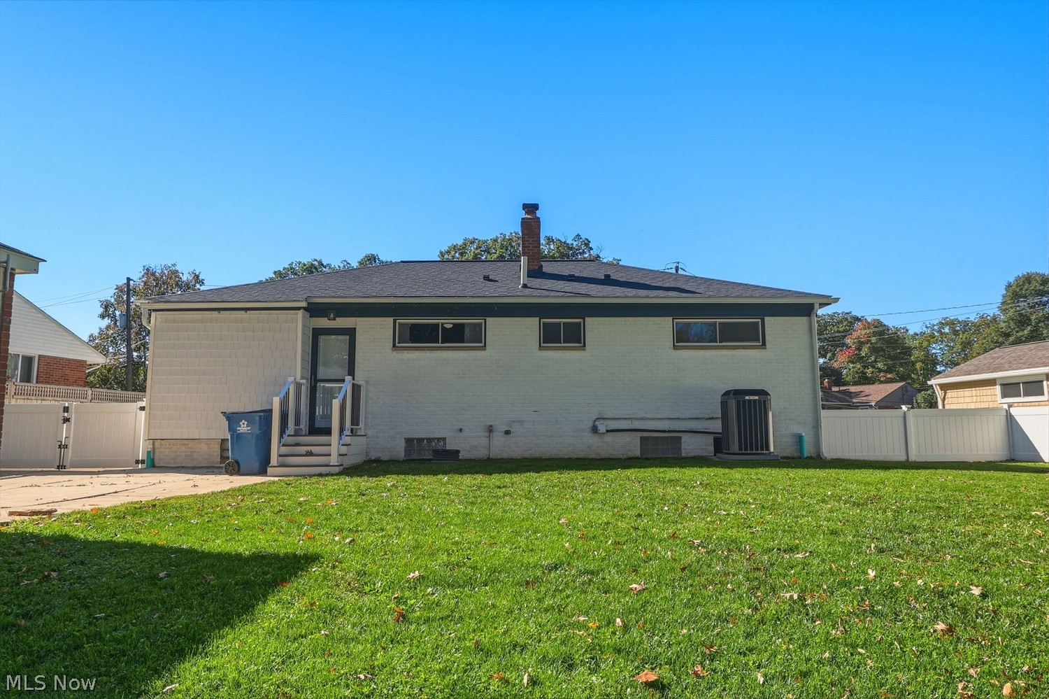 529 Woodlane Drive Bay Village OH 44140