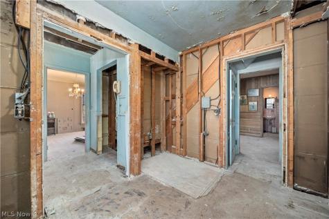 959 Allison Avenue Lorain OH 44052