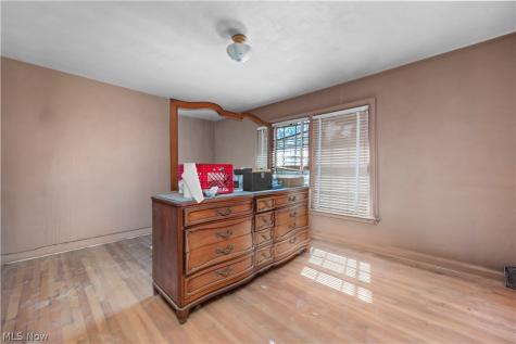 959 Allison Avenue Lorain OH 44052