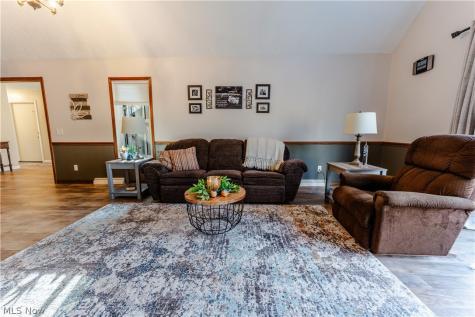 8463 Private Road 577 Millersburg OH 44654