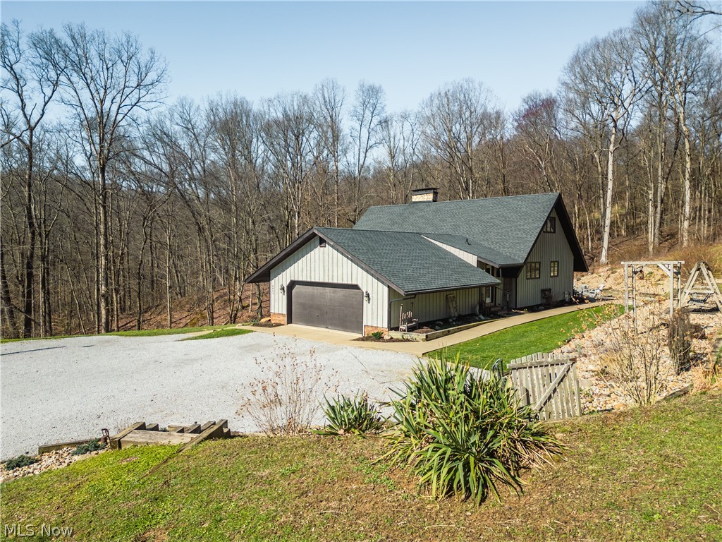 8463 Private Road 577 Millersburg OH 44654