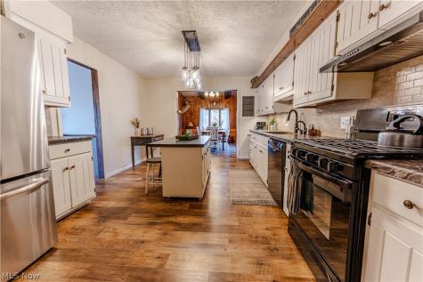 8463 Private Road 577 Millersburg OH 44654