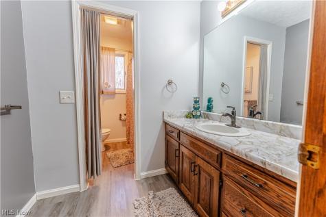 8463 Private Road 577 Millersburg OH 44654