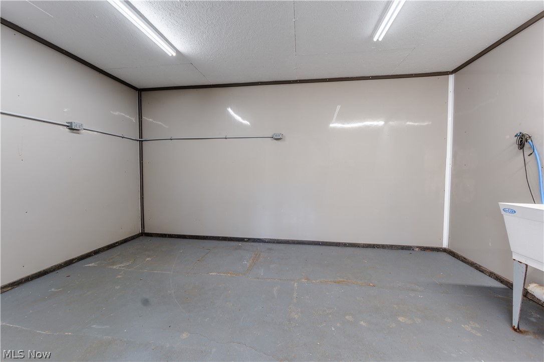 8463 Private Road 577 Millersburg OH 44654