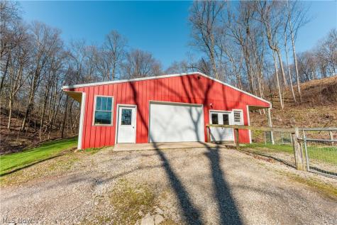 8463 Private Road 577 Millersburg OH 44654
