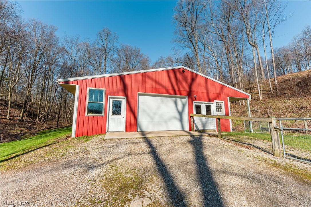 8463 Private Road 577 Millersburg OH 44654