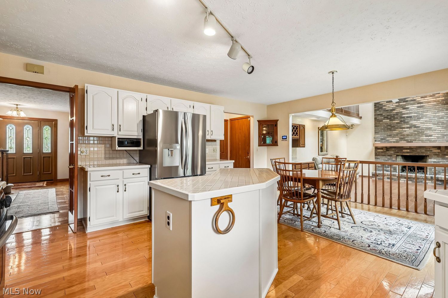 5523 Pheasants Walk Drive North Olmsted OH 44070