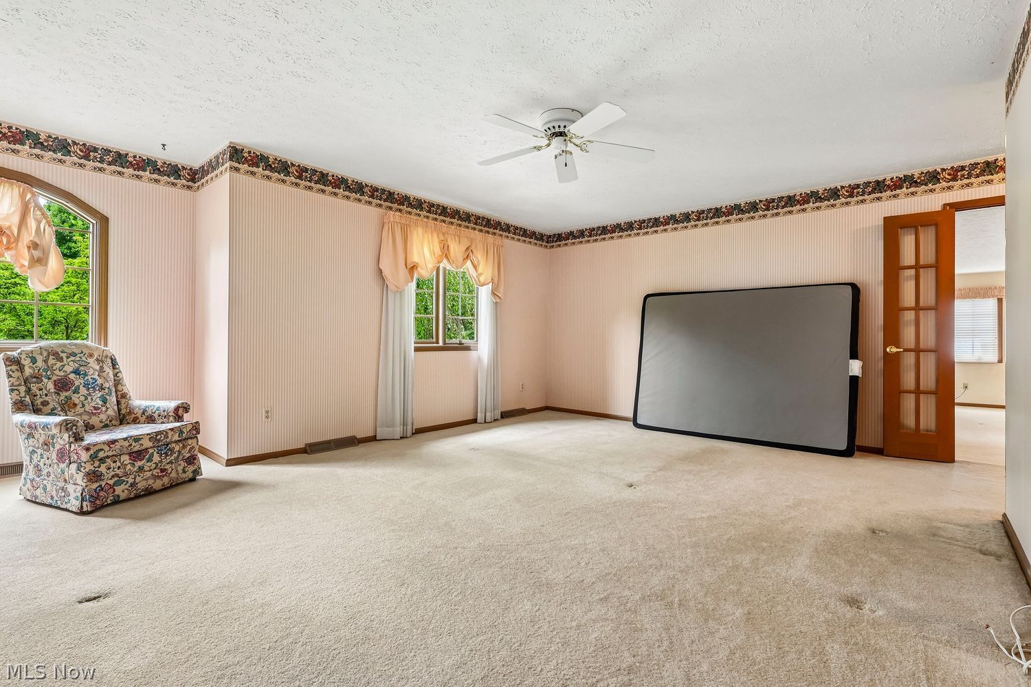 5523 Pheasants Walk Drive North Olmsted OH 44070