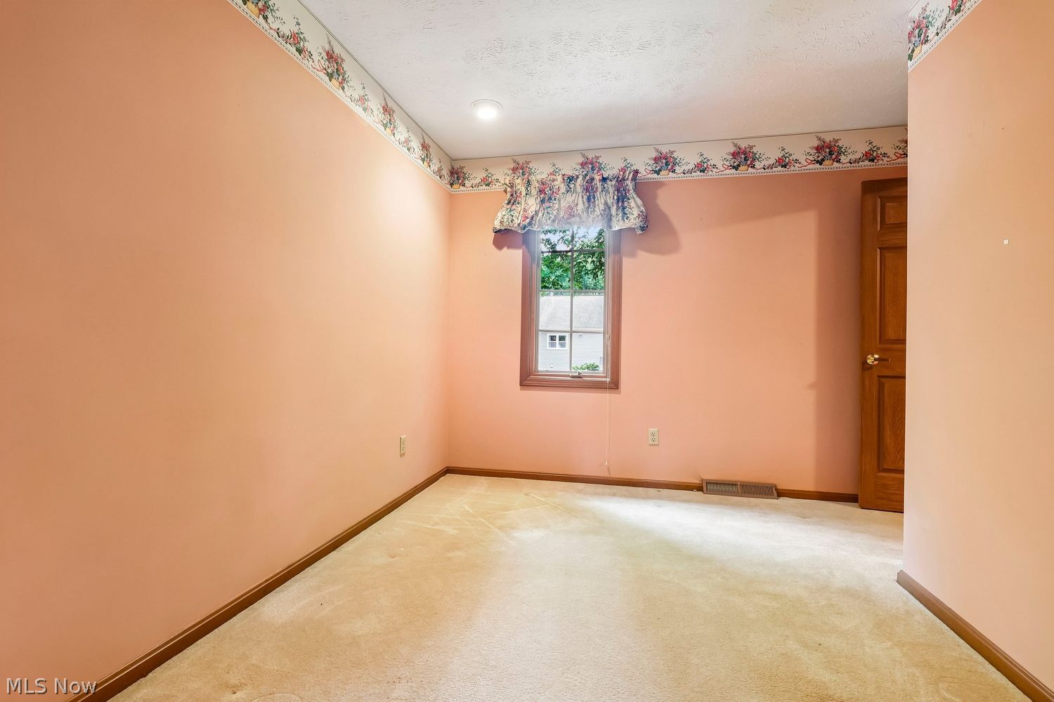 5523 Pheasants Walk Drive North Olmsted OH 44070