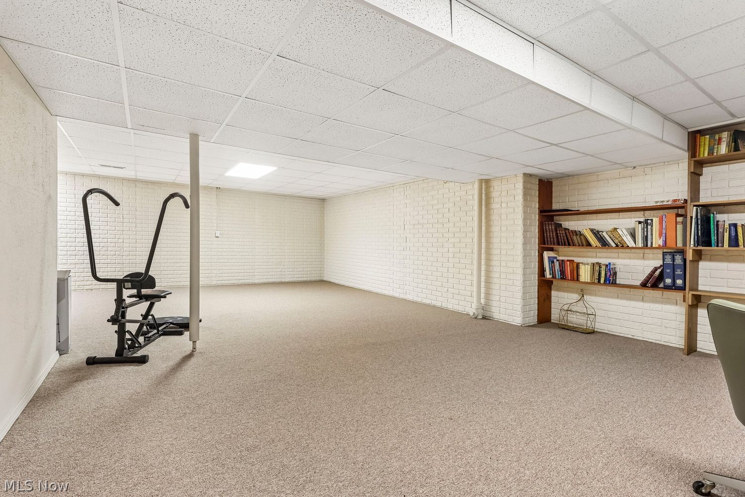 5523 Pheasants Walk Drive North Olmsted OH 44070