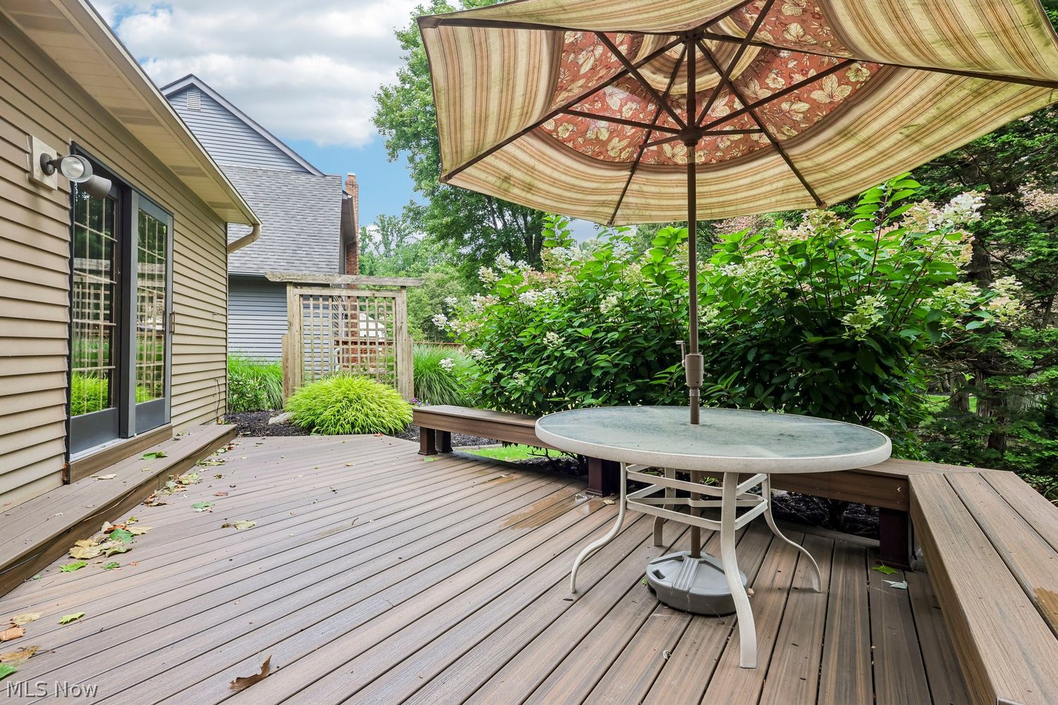 5523 Pheasants Walk Drive North Olmsted OH 44070