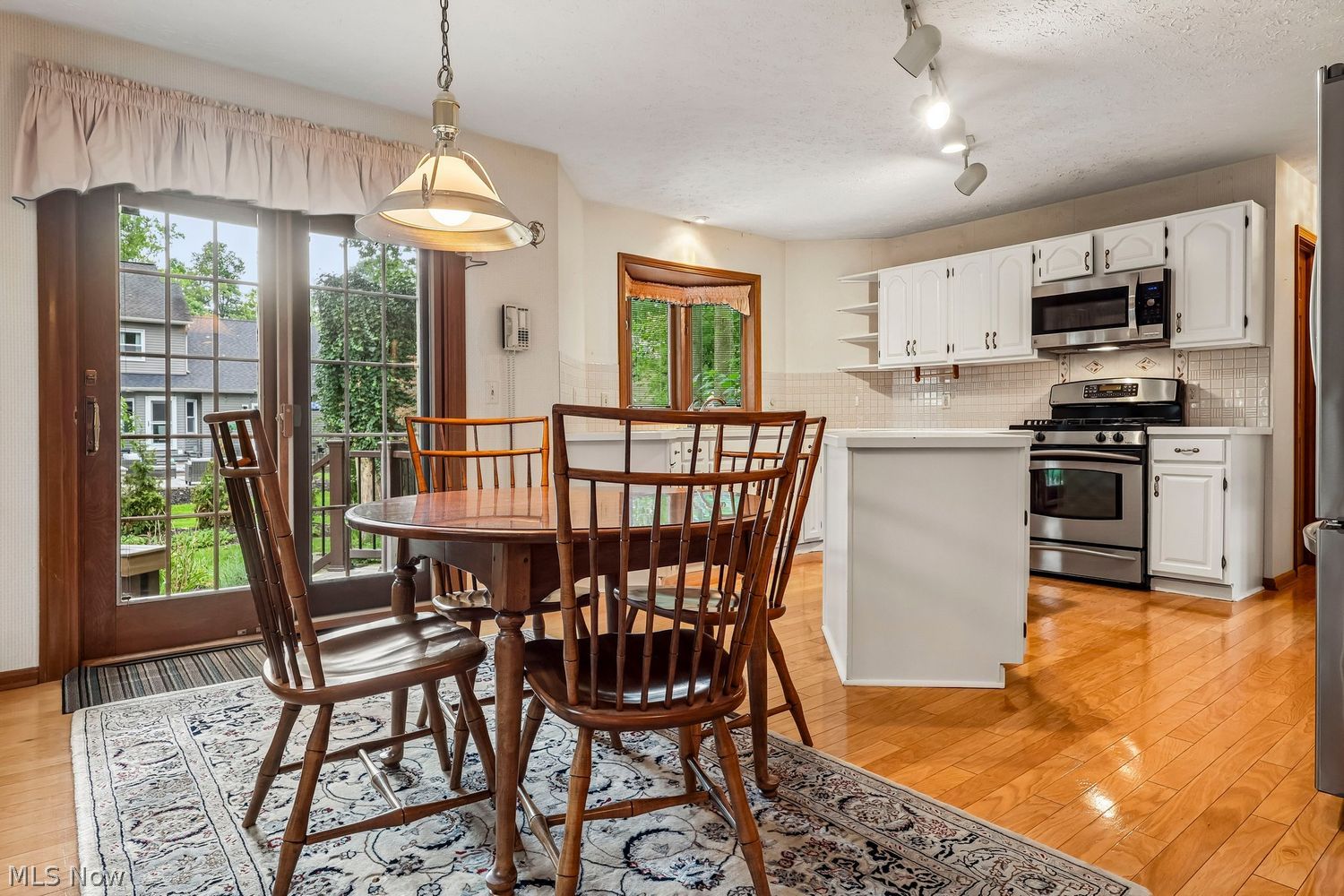 5523 Pheasants Walk Drive North Olmsted OH 44070