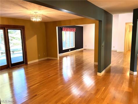 208 Westwind Drive Avon Lake OH 44012