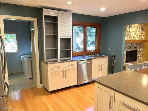 208 Westwind Drive Avon Lake OH 44012