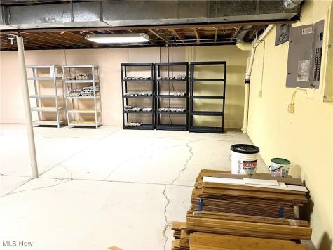 208 Westwind Drive Avon Lake OH 44012