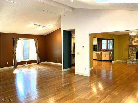 208 Westwind Drive Avon Lake OH 44012