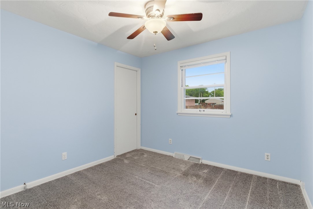 537 Randall Road Elyria OH 44035