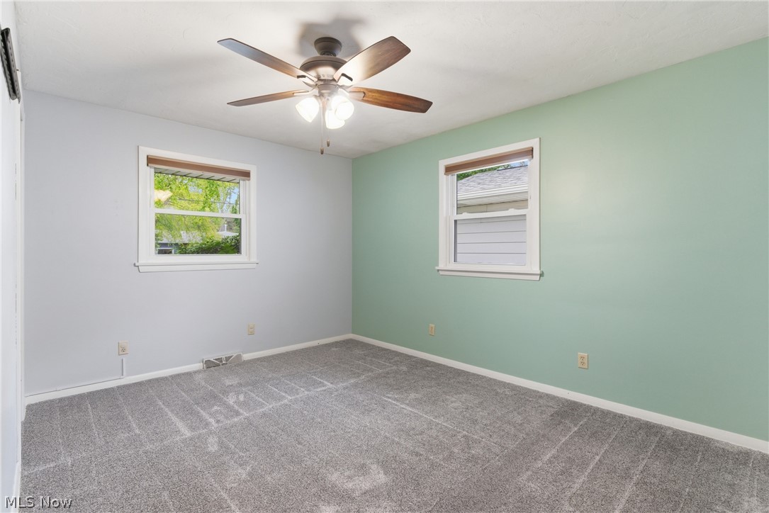 537 Randall Road Elyria OH 44035