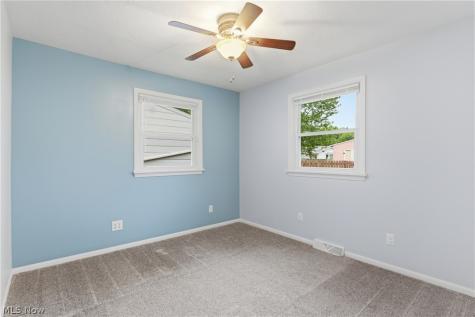 537 Randall Road Elyria OH 44035