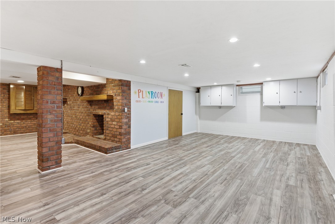537 Randall Road Elyria OH 44035