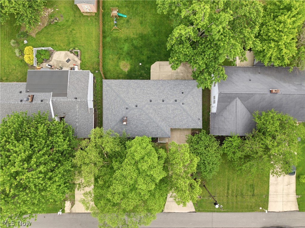 537 Randall Road Elyria OH 44035