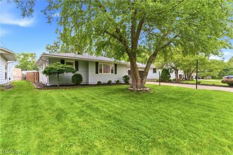 537 Randall Road Elyria OH 44035