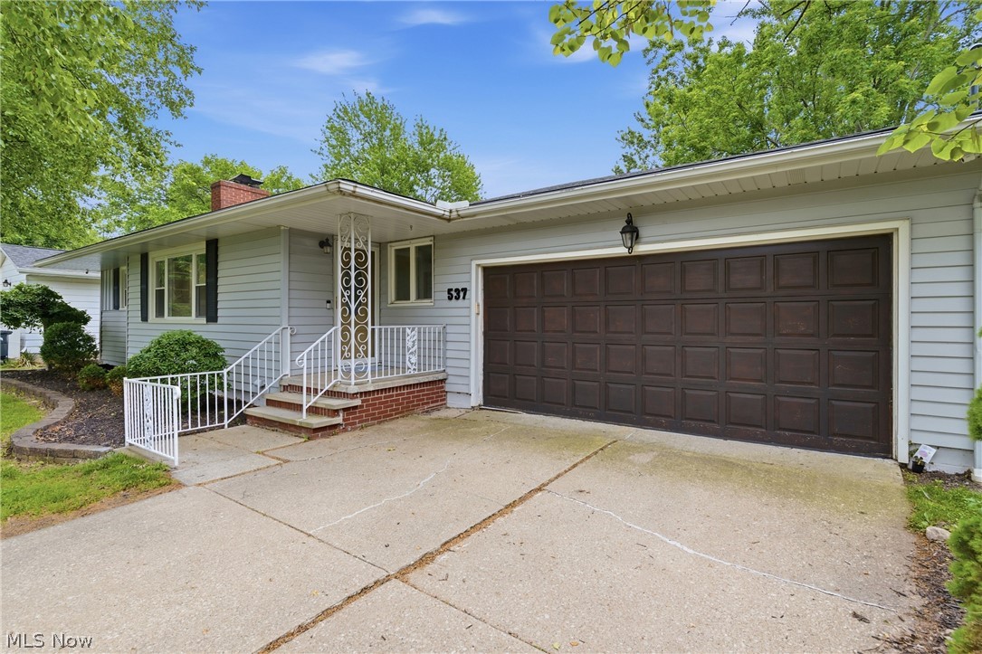 537 Randall Road Elyria OH 44035