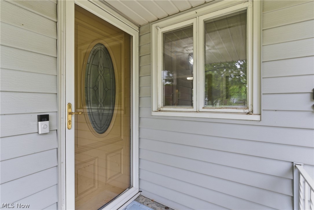 537 Randall Road Elyria OH 44035