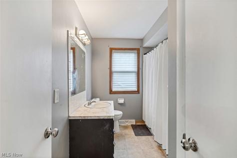 4095 Kirk Road Youngstown OH 44511