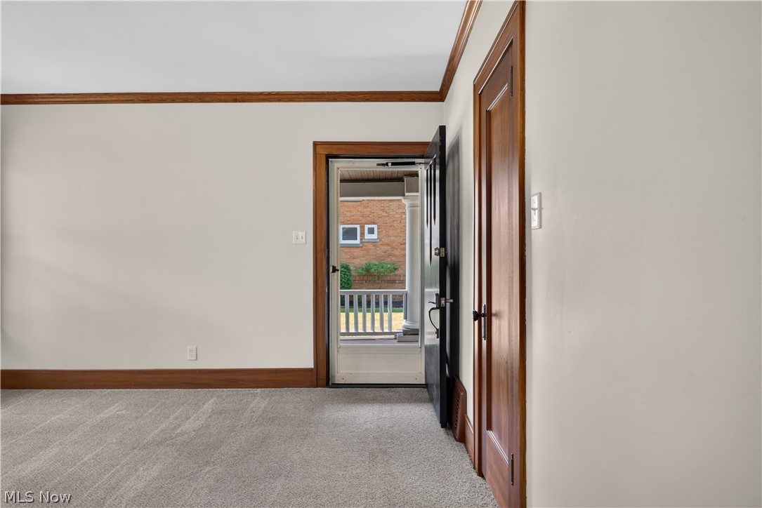 862 Lakeview Drive Lorain OH 44052