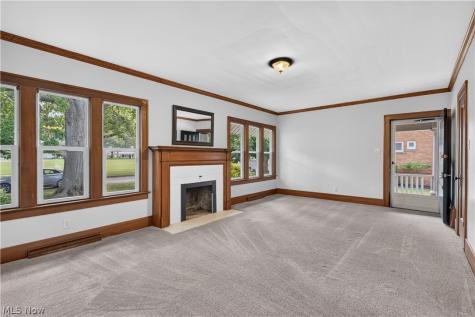 862 Lakeview Drive Lorain OH 44052