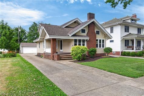 862 Lakeview Drive Lorain OH 44052