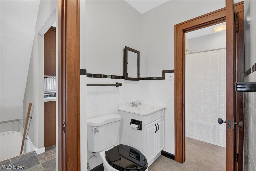 862 Lakeview Drive Lorain OH 44052