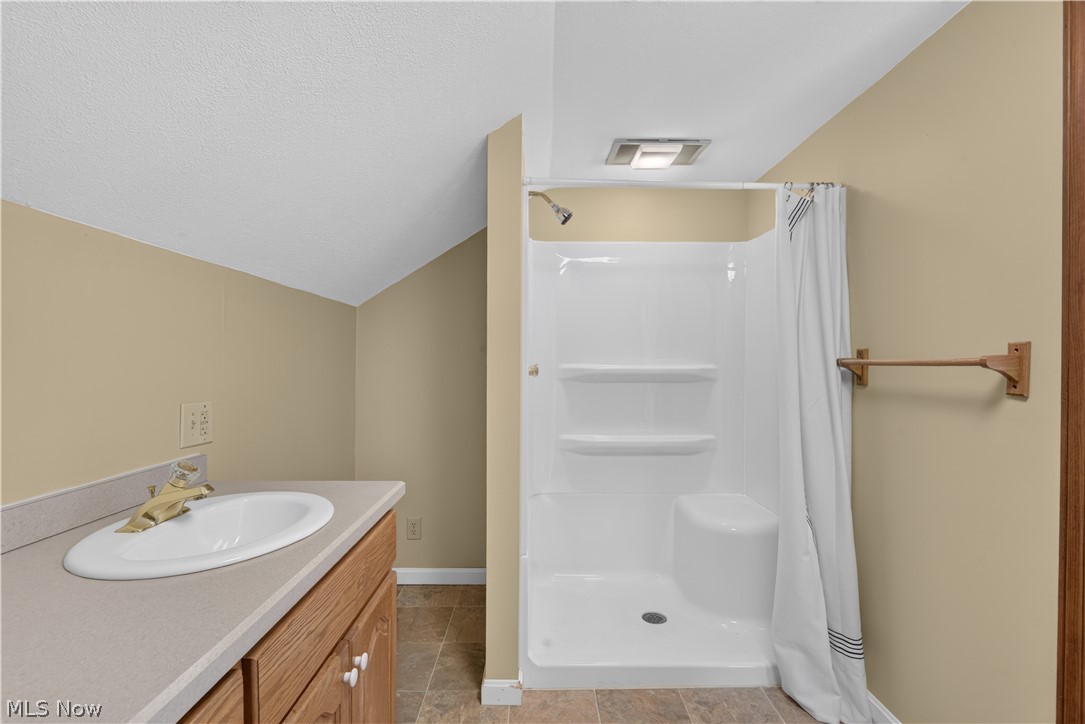 862 Lakeview Drive Lorain OH 44052