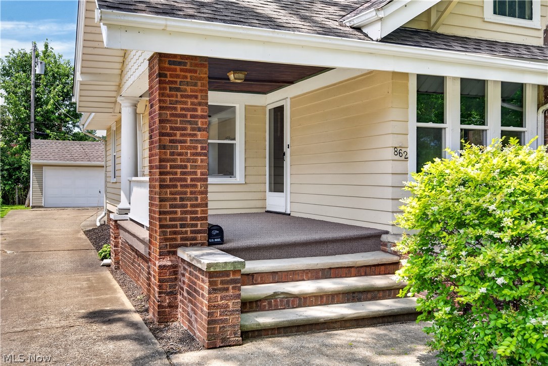 862 Lakeview Drive Lorain OH 44052