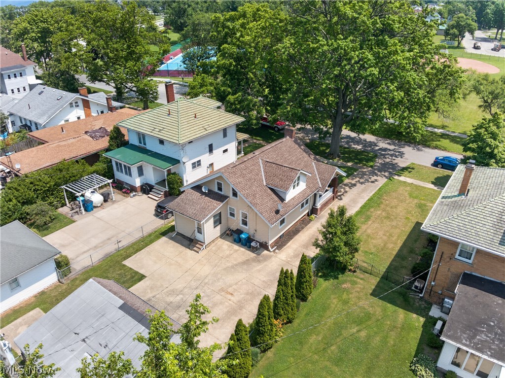 862 Lakeview Drive Lorain OH 44052