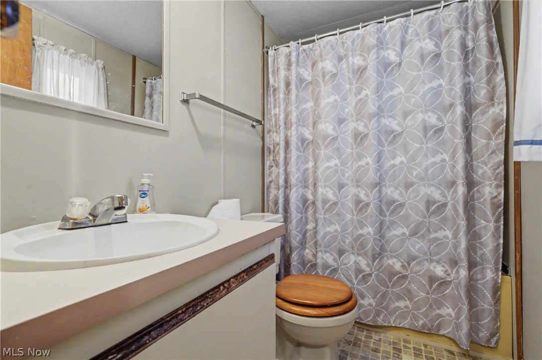 1517 Lady Anne Streetsboro OH 44241