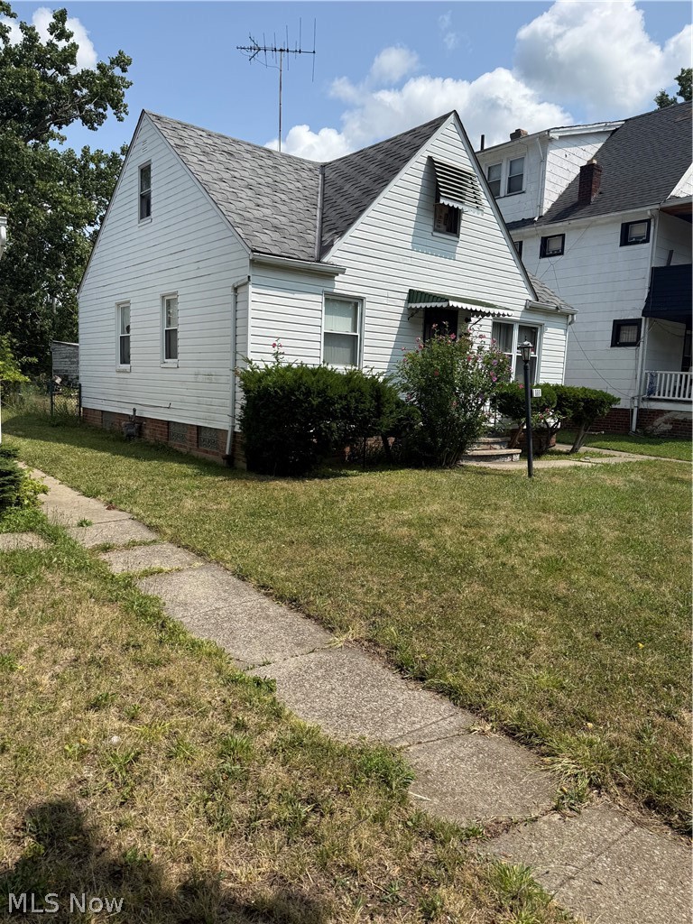 889 E 139th Street Cleveland OH 44110