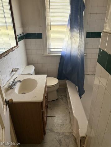 889 E 139th Street Cleveland OH 44110