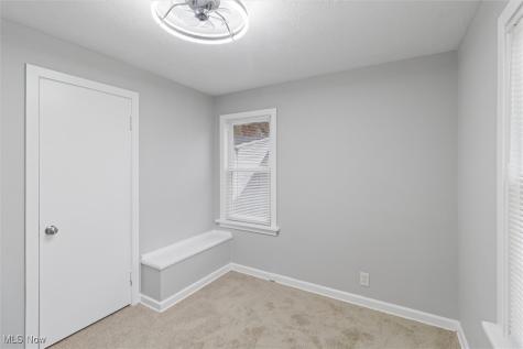 14104 Saybrook Avenue Cleveland OH 44105