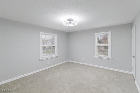 14104 Saybrook Avenue Cleveland OH 44105