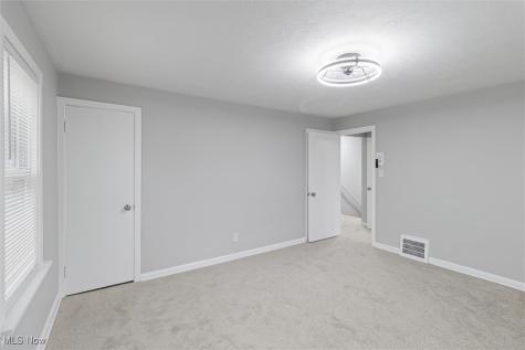 14104 Saybrook Avenue Cleveland OH 44105