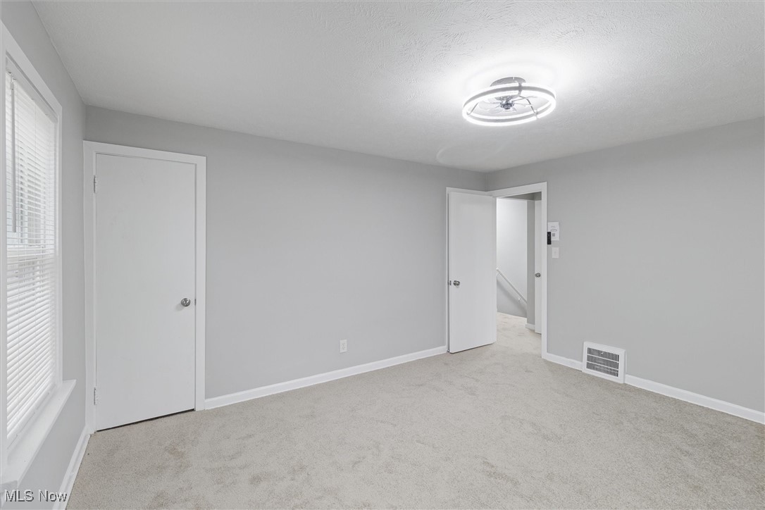 14104 Saybrook Avenue Cleveland OH 44105