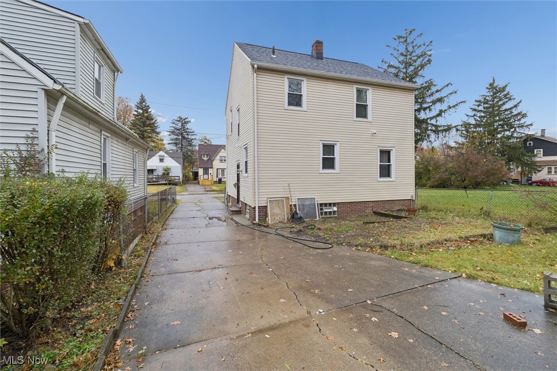 14104 Saybrook Avenue Cleveland OH 44105