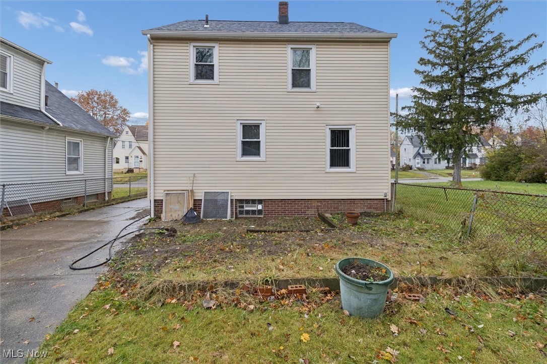14104 Saybrook Avenue Cleveland OH 44105