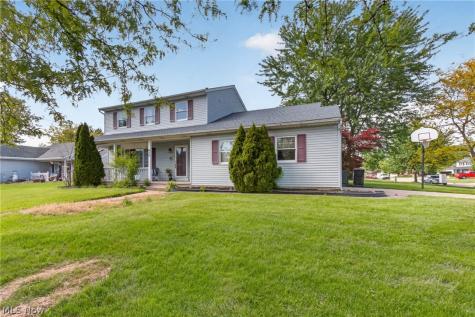 438 Hampton Drive Elyria OH 44035