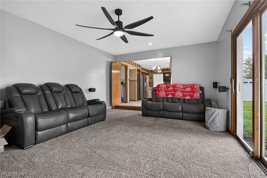 438 Hampton Drive Elyria OH 44035