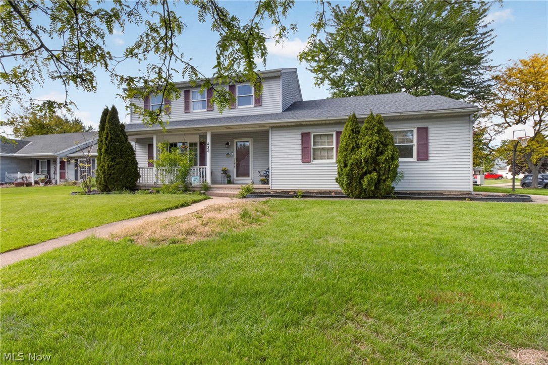 438 Hampton Drive Elyria OH 44035