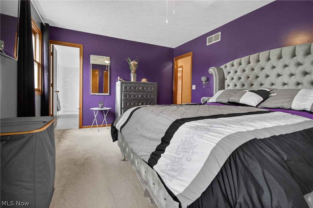 438 Hampton Drive Elyria OH 44035