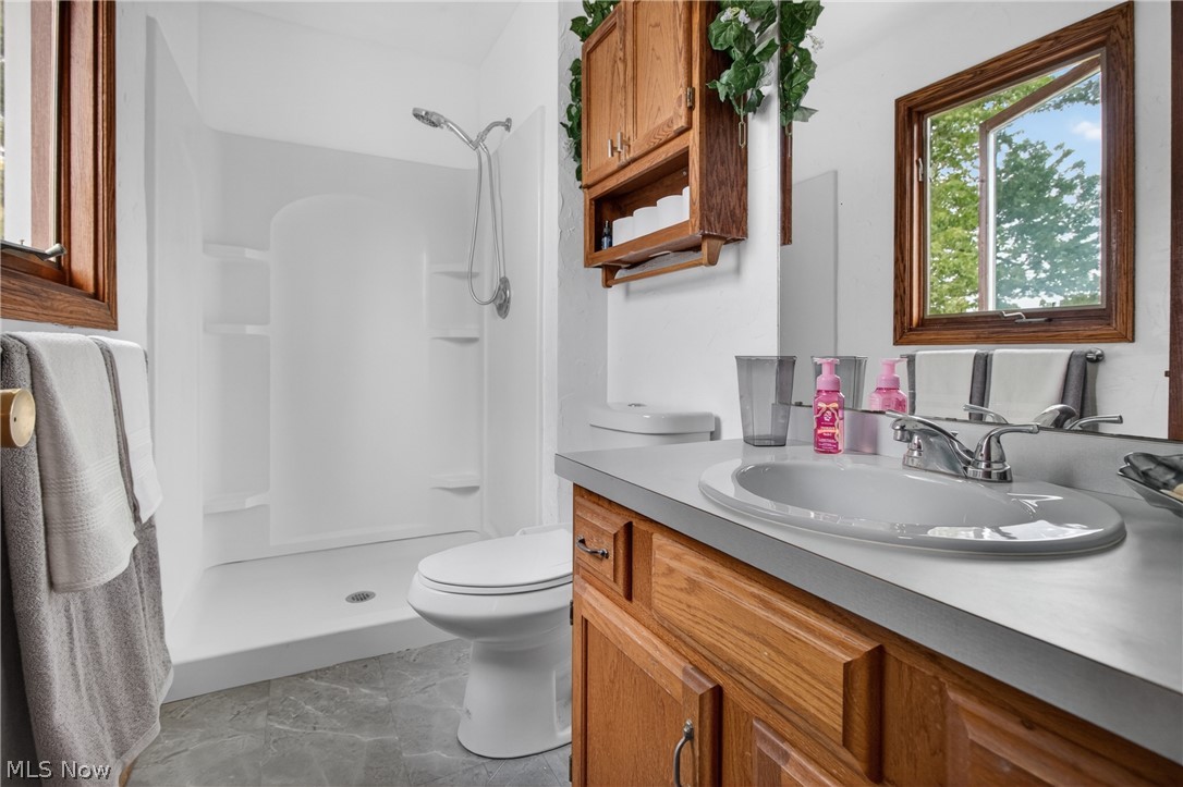 438 Hampton Drive Elyria OH 44035